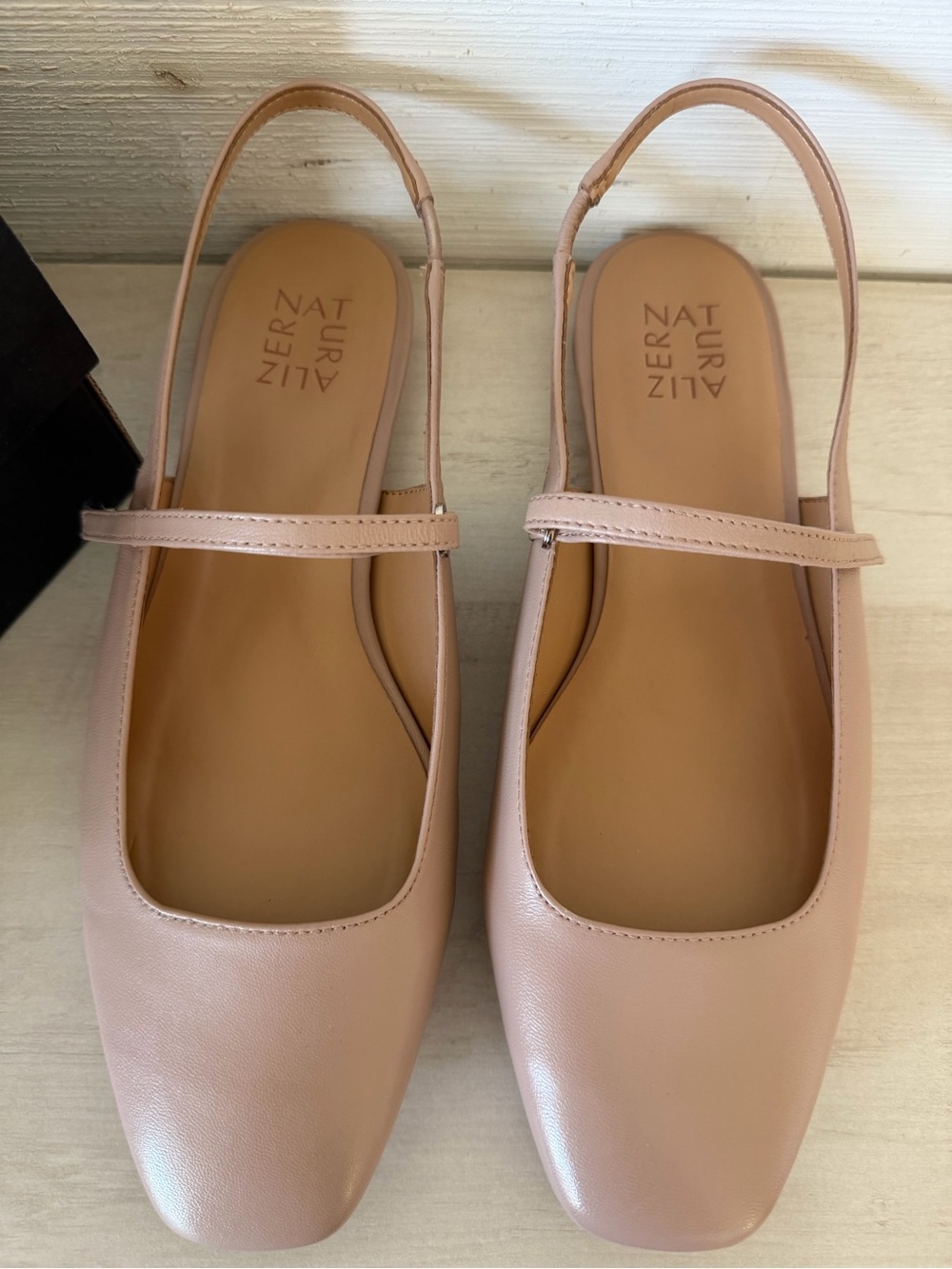 Naturalizer Women's Blush Slingback Square-Toe Flats